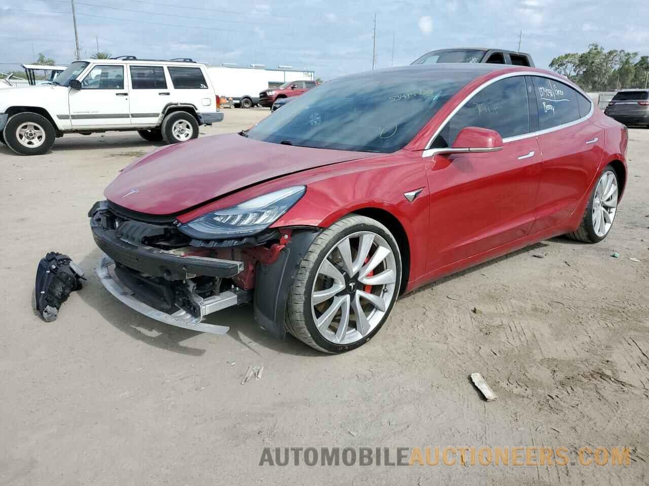 5YJ3E1EB5JF063273 TESLA MODEL 3 2018