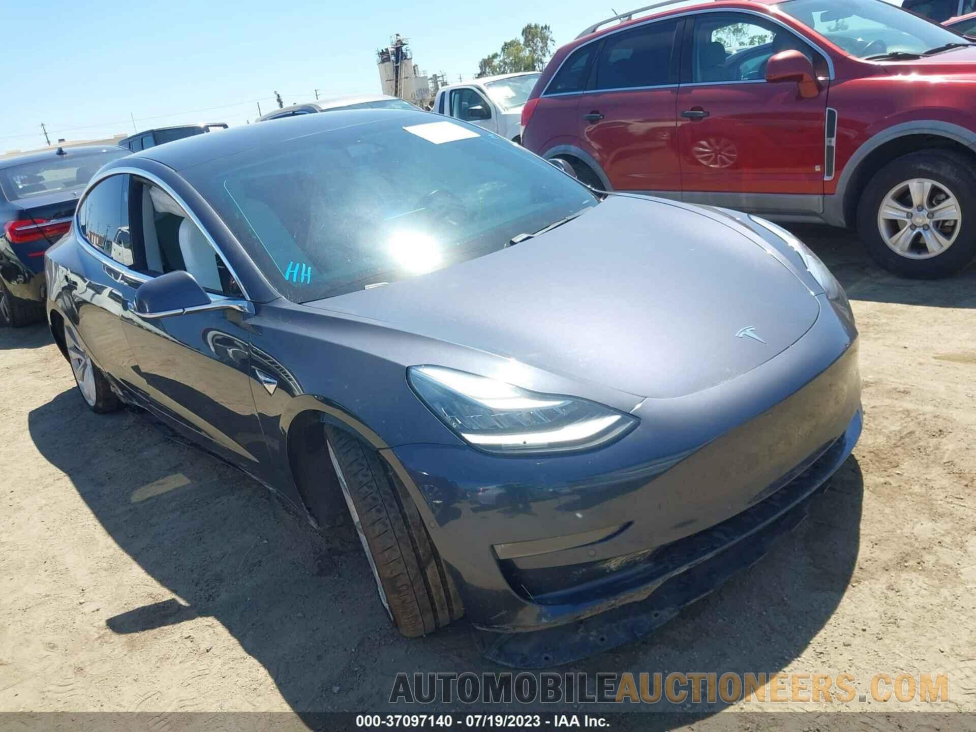 5YJ3E1EB5JF079263 TESLA MODEL 3 2018