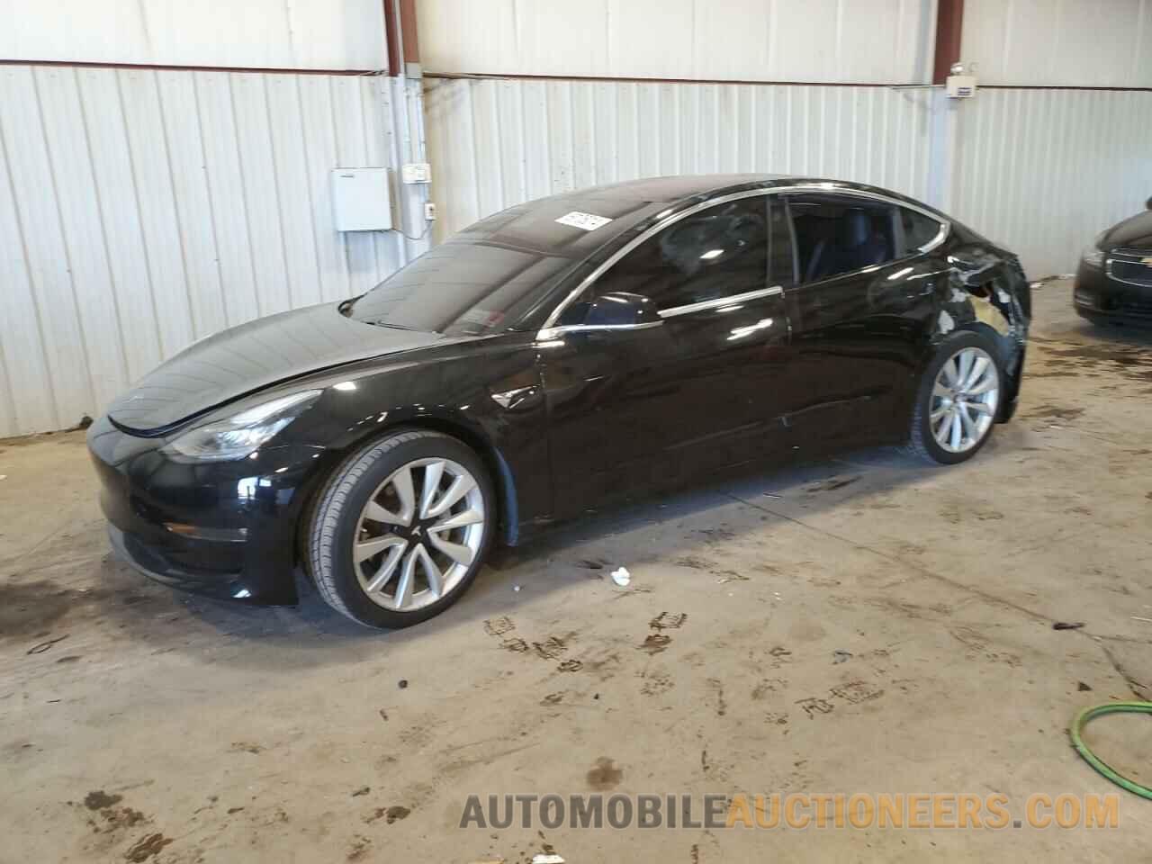 5YJ3E1EB5JF086584 TESLA MODEL 3 2018