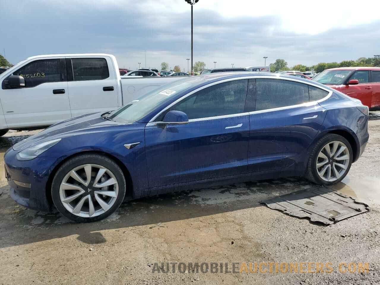 5YJ3E1EB5JF092031 TESLA MODEL 3 2018