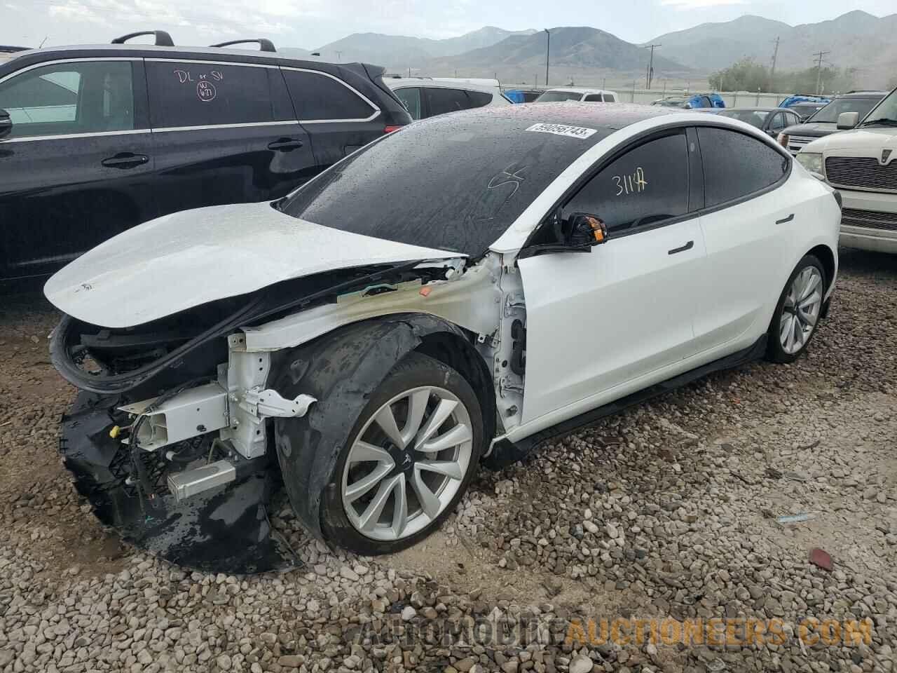 5YJ3E1EB5JF092529 TESLA MODEL 3 2018