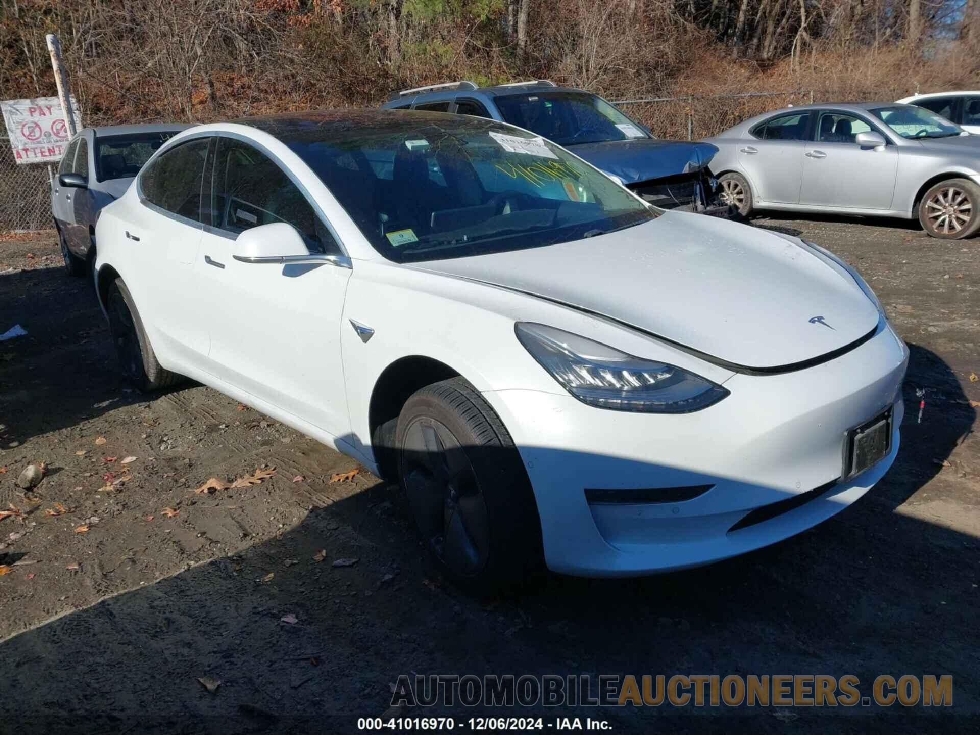 5YJ3E1EB5JF108633 TESLA MODEL 3 2018