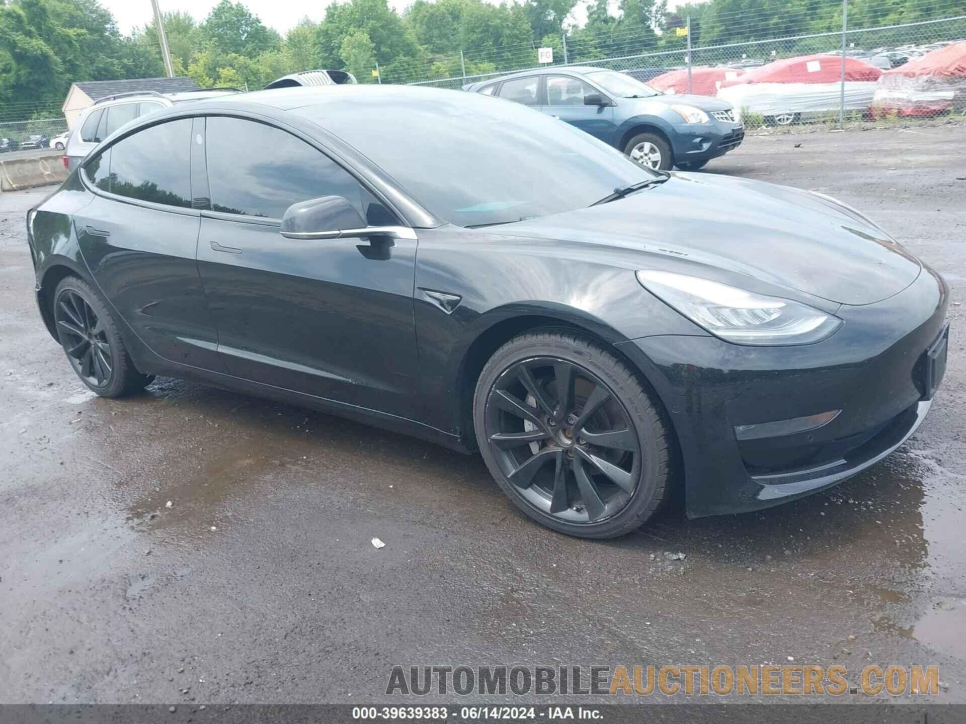 5YJ3E1EB5JF113394 TESLA MODEL 3 2018