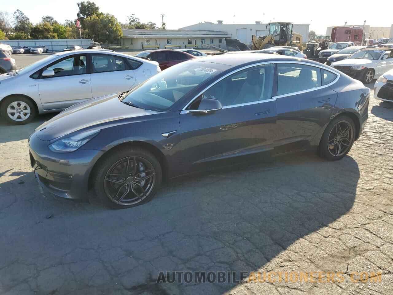 5YJ3E1EB5JF128767 TESLA MODEL 3 2018