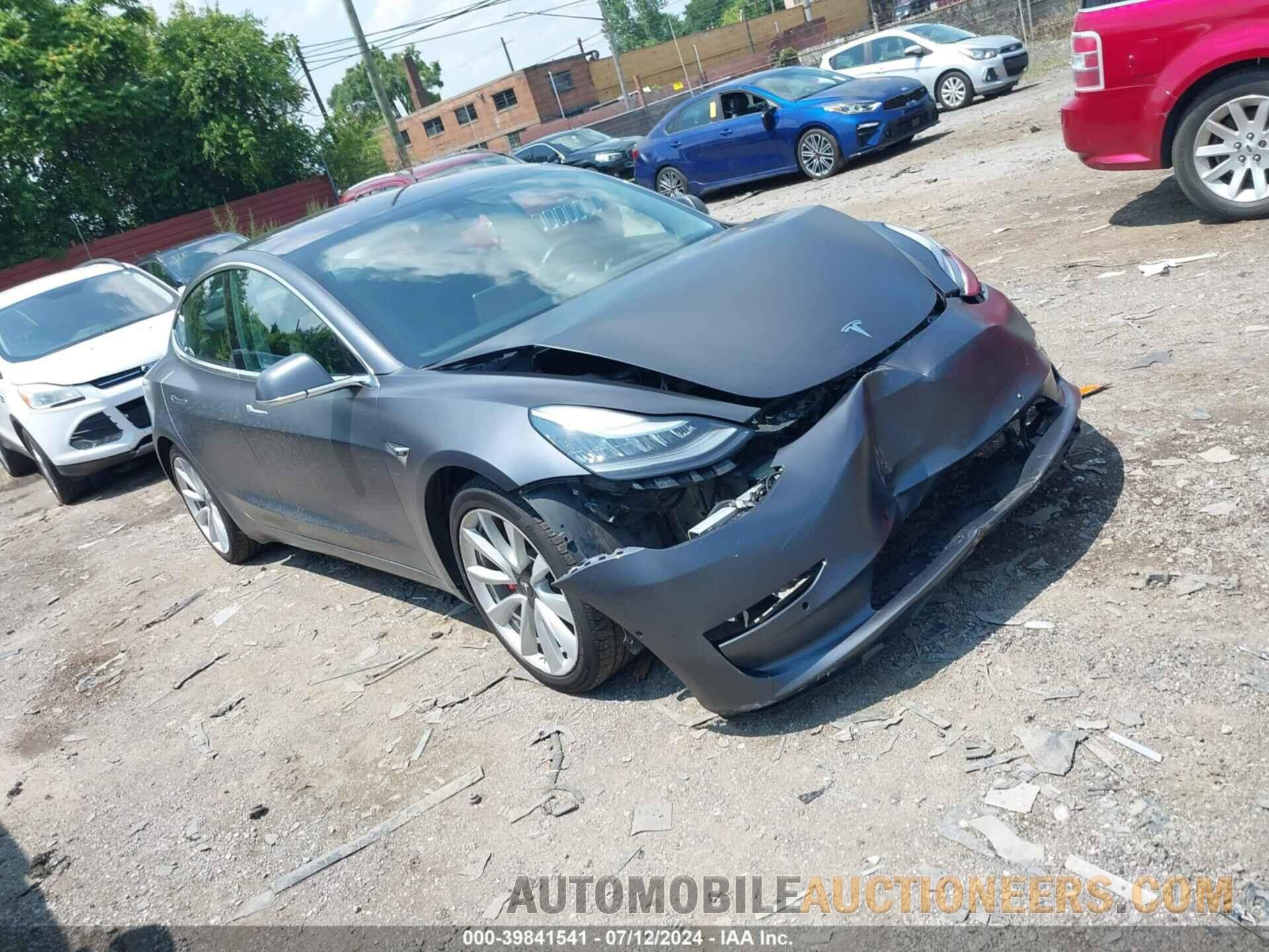 5YJ3E1EB5JF145357 TESLA MODEL 3 2018