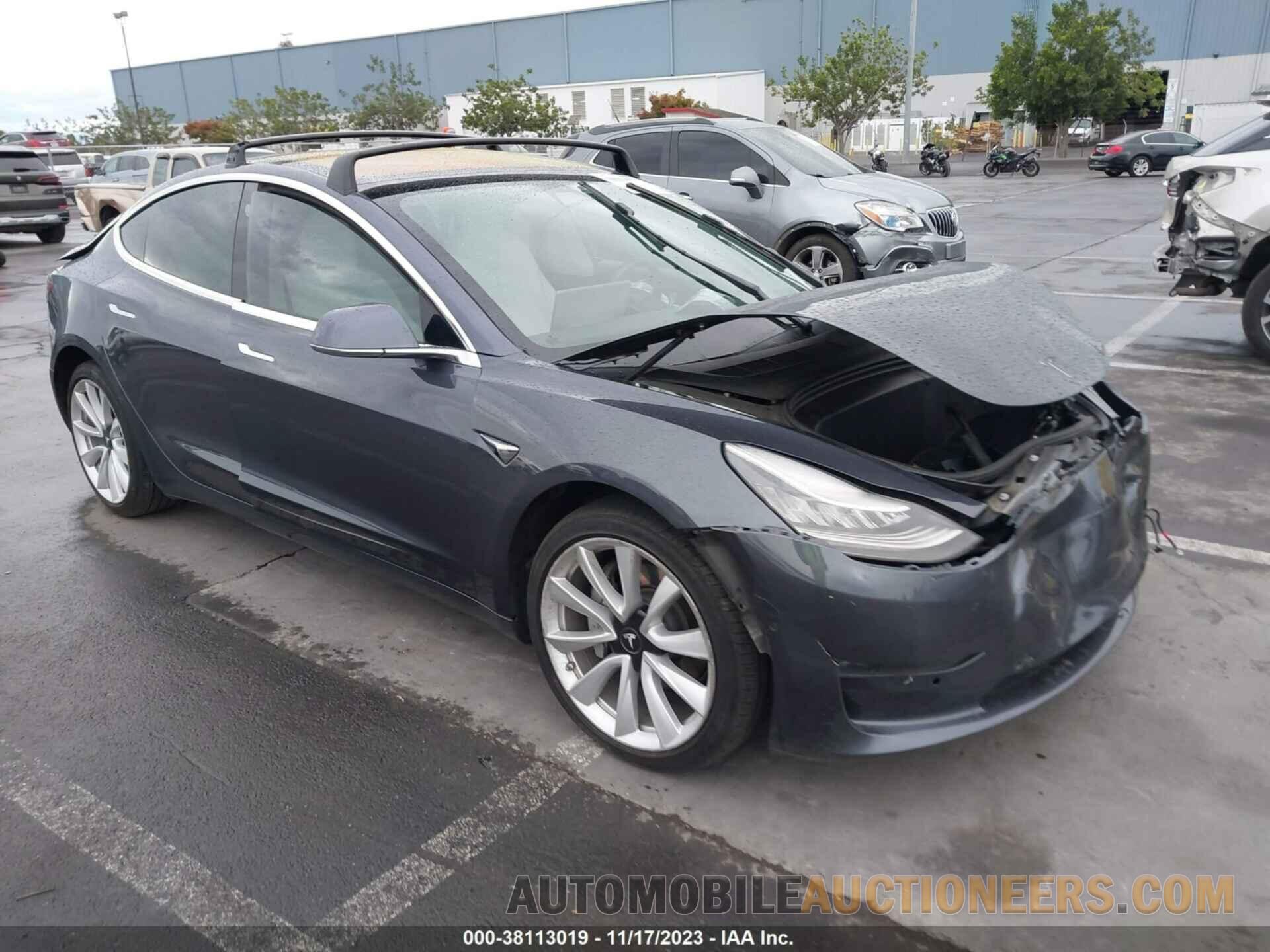 5YJ3E1EB5JF188144 TESLA MODEL 3 2018