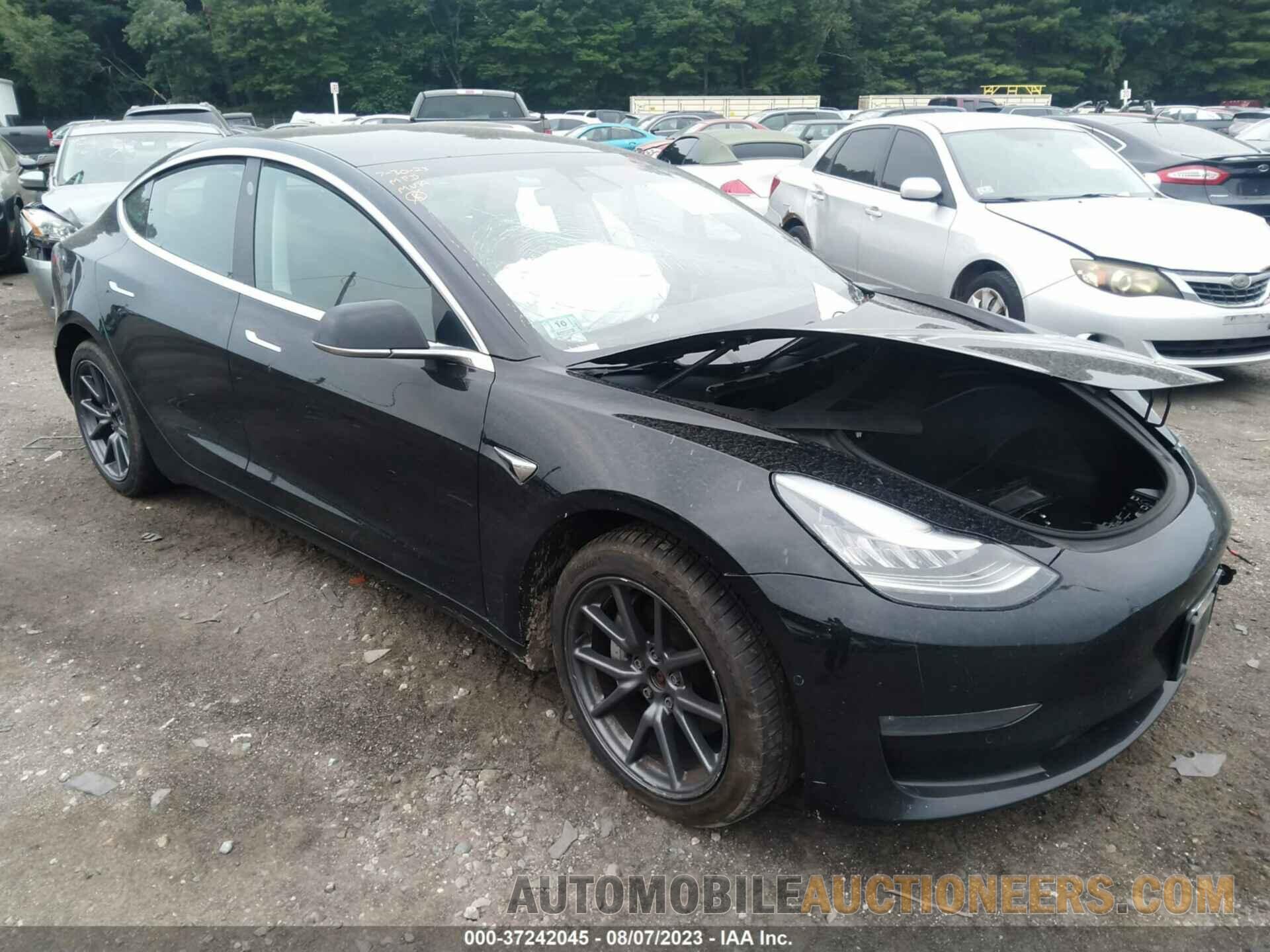 5YJ3E1EB5KF359377 TESLA MODEL 3 2019