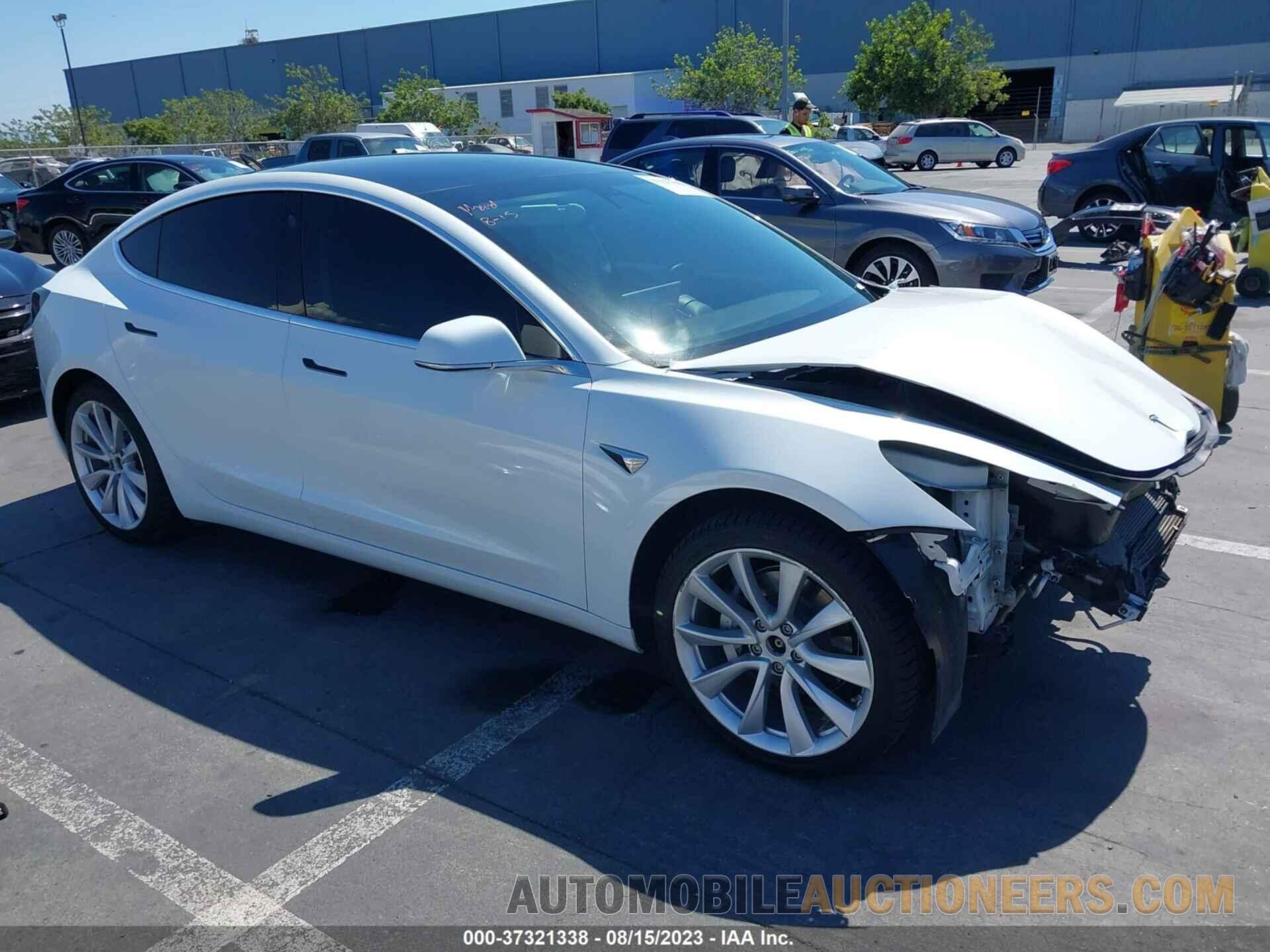 5YJ3E1EB5KF365745 TESLA MODEL 3 2019