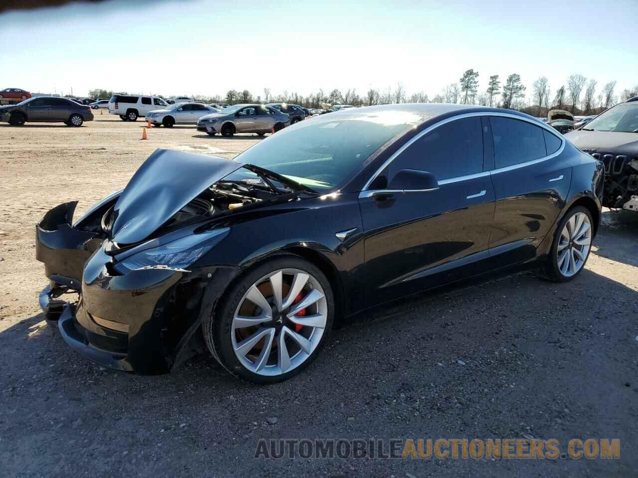 5YJ3E1EB5KF392718 TESLA MODEL 3 2019