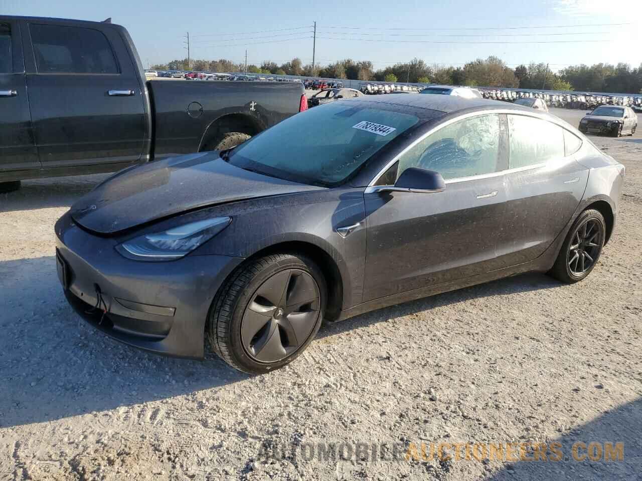 5YJ3E1EB5KF452142 TESLA MODEL 3 2019