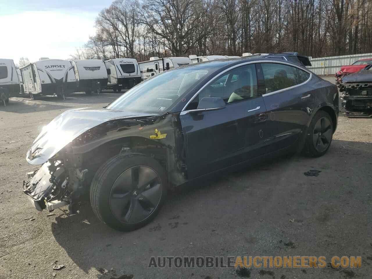 5YJ3E1EB5KF453095 TESLA MODEL 3 2019