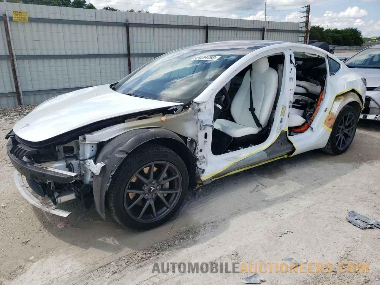 5YJ3E1EB5KF494522 TESLA MODEL 3 2019