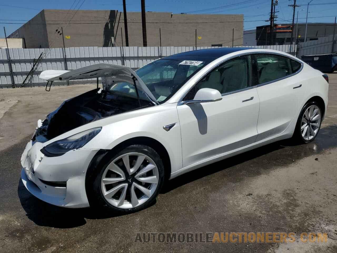 5YJ3E1EB5KF513487 TESLA MODEL 3 2019