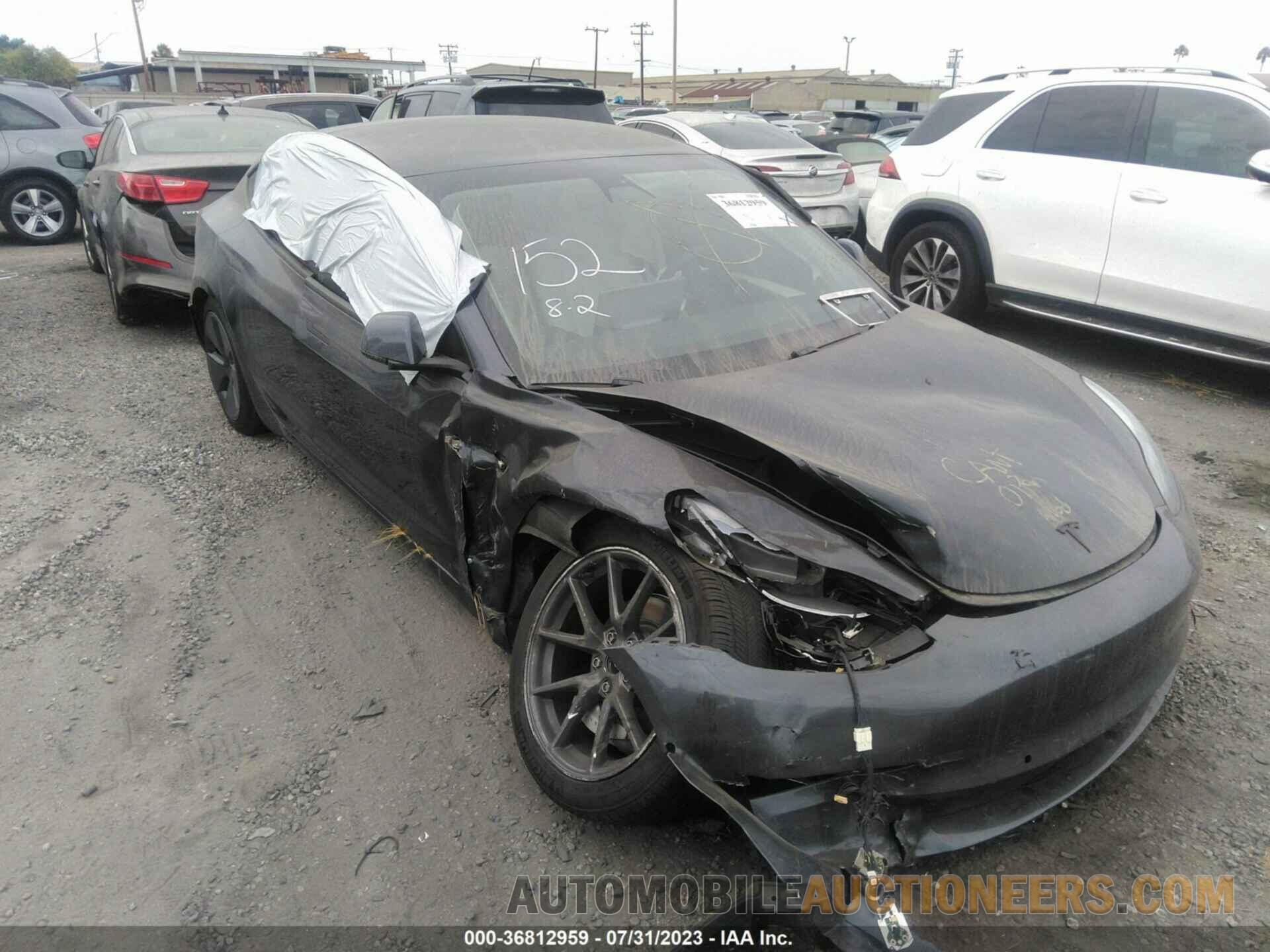 5YJ3E1EB5MF068137 TESLA MODEL 3 2021