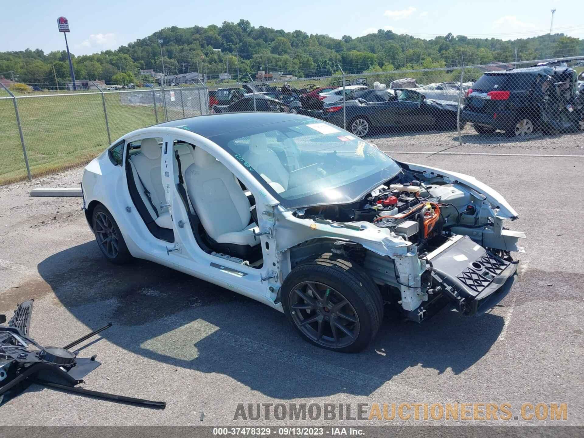 5YJ3E1EB5NF119606 TESLA MODEL 3 2022