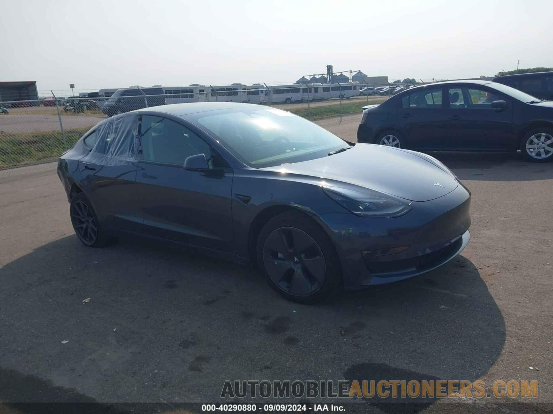 5YJ3E1EB5NF121033 TESLA MODEL 3 2022