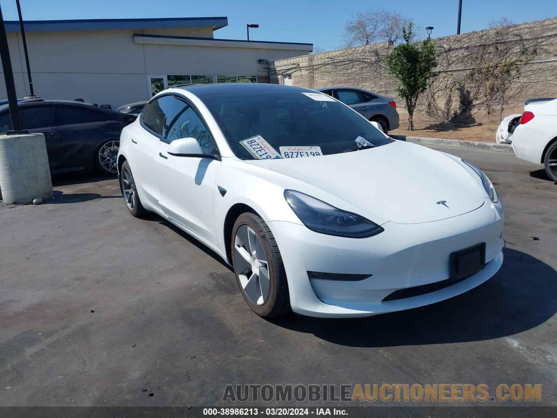 5YJ3E1EB5NF135451 TESLA MODEL 3 2022