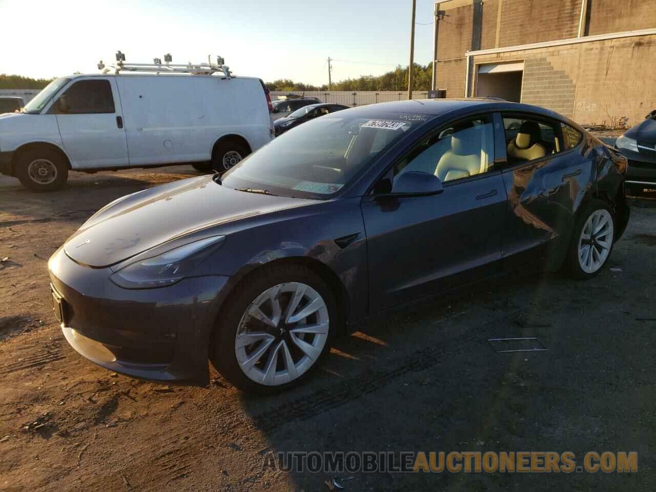 5YJ3E1EB5NF185136 TESLA MODEL 3 2022