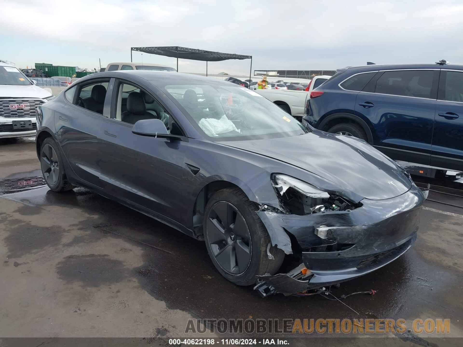 5YJ3E1EB5NF185945 TESLA MODEL 3 2022