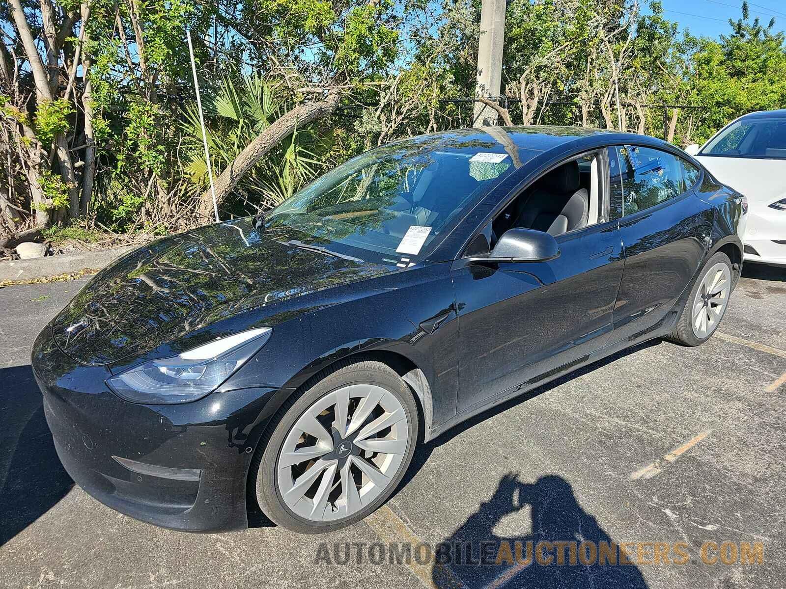 5YJ3E1EB5NF186030 Tesla Model 3 2022