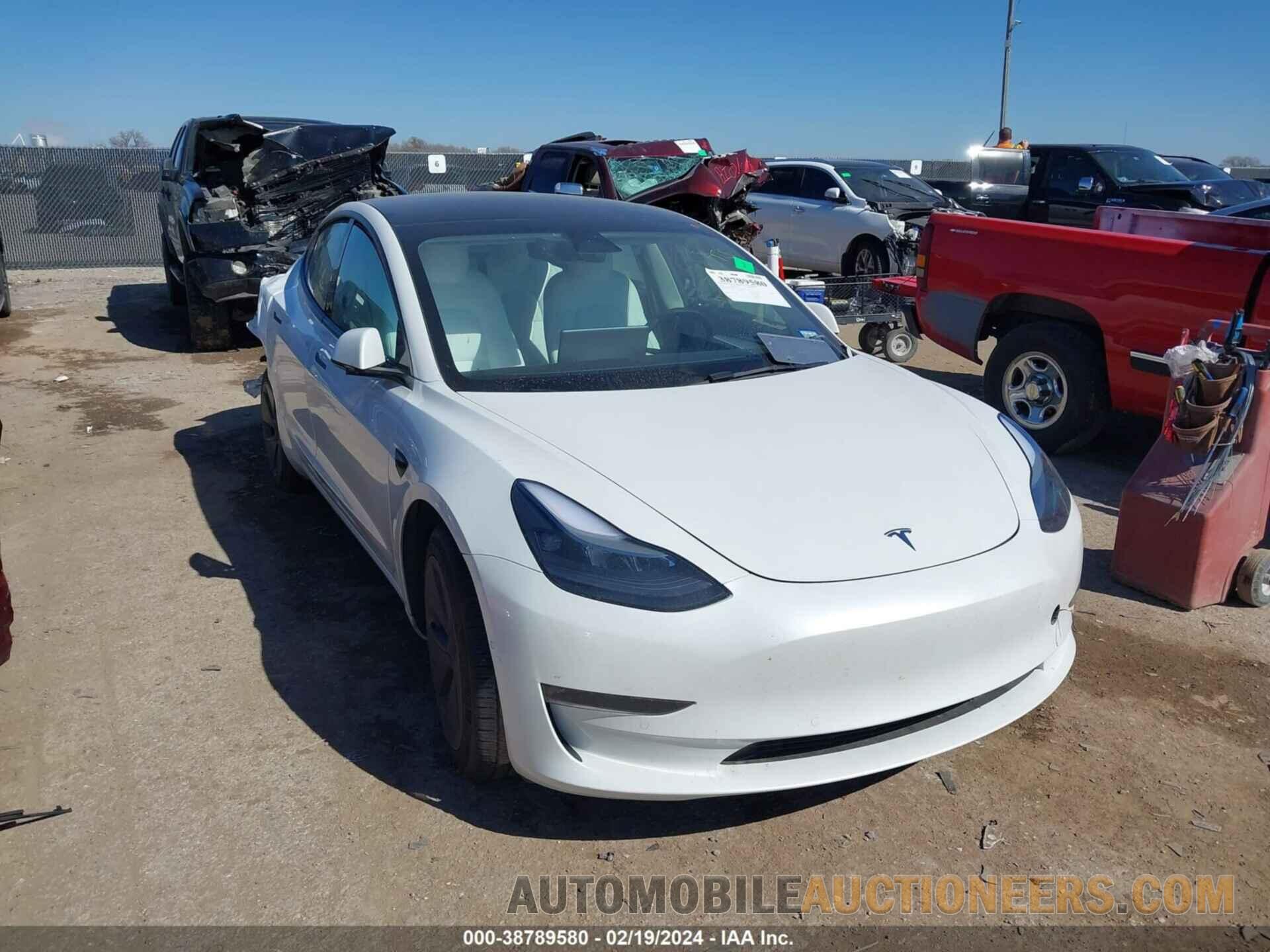 5YJ3E1EB5NF195293 TESLA MODEL 3 2022