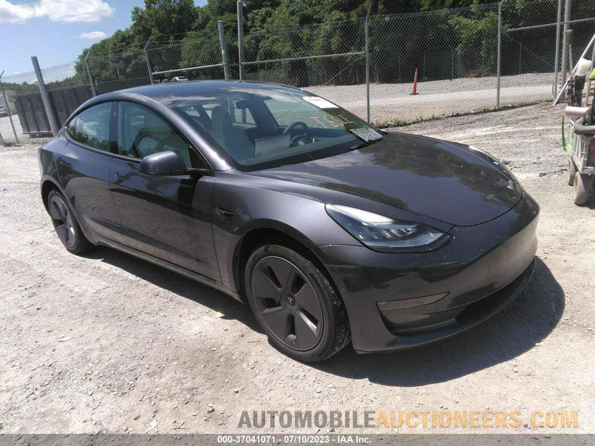 5YJ3E1EB5NF241947 TESLA MODEL 3 2022