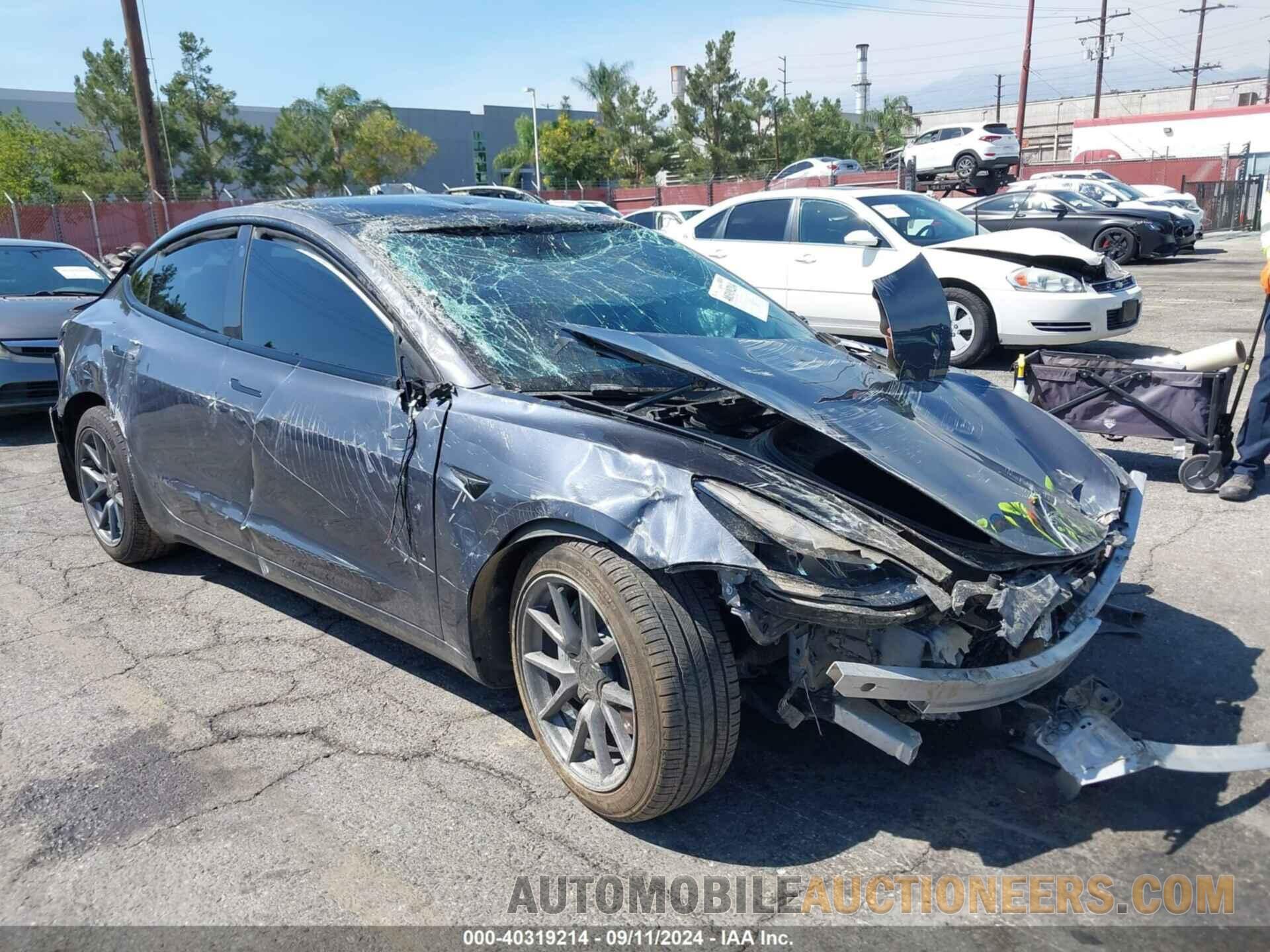 5YJ3E1EB5NF313648 TESLA MODEL 3 2022