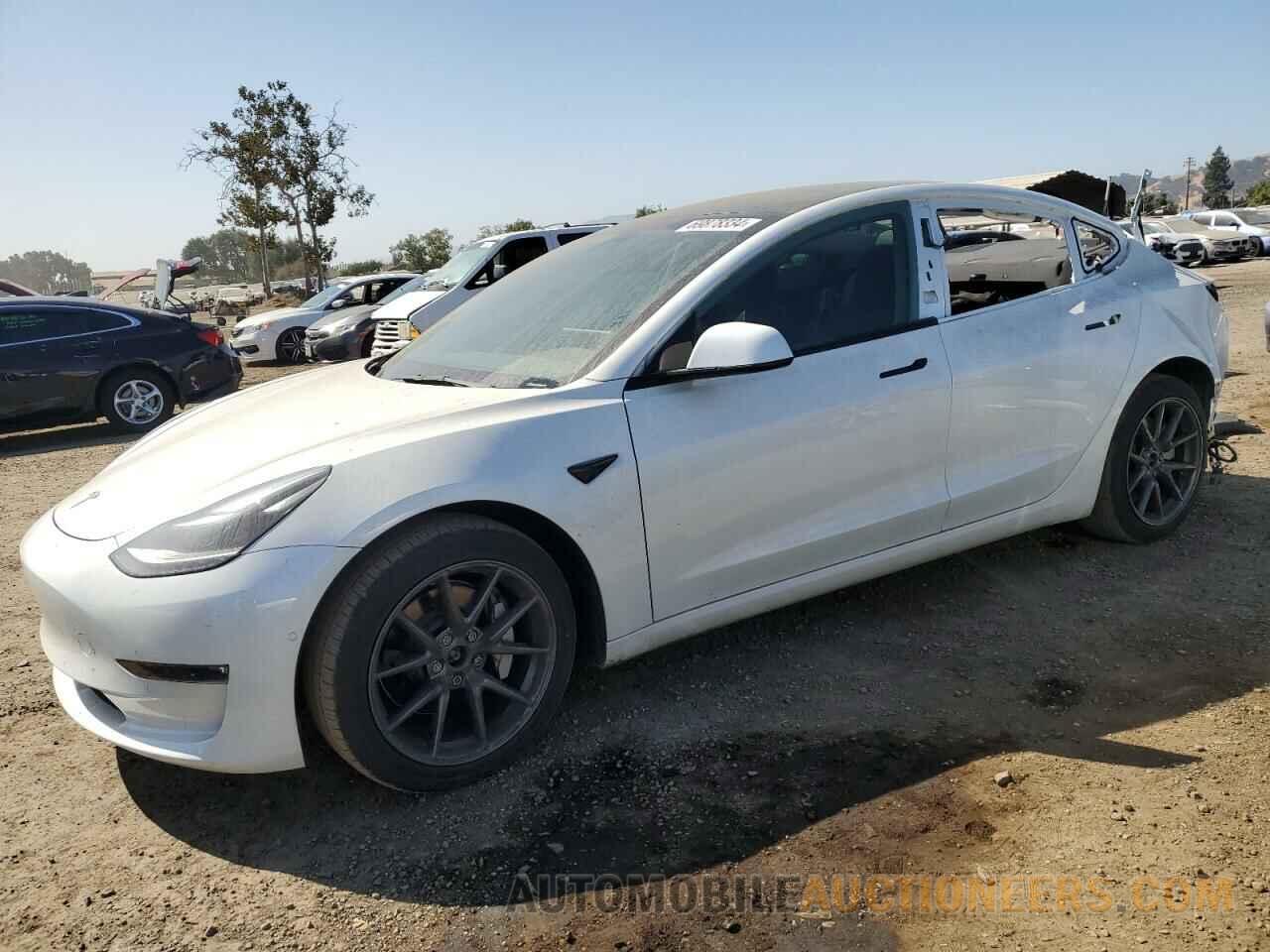 5YJ3E1EB5NF347704 TESLA MODEL 3 2022