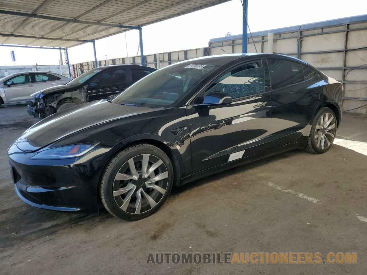 5YJ3E1EB5RF736011 TESLA MODEL 3 2024