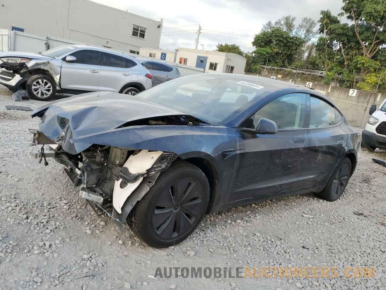 5YJ3E1EB5RF849666 TESLA MODEL 3 2024