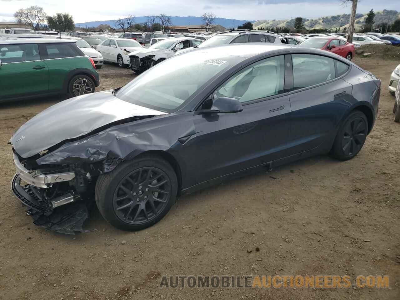 5YJ3E1EB5RF871392 TESLA MODEL 3 2024