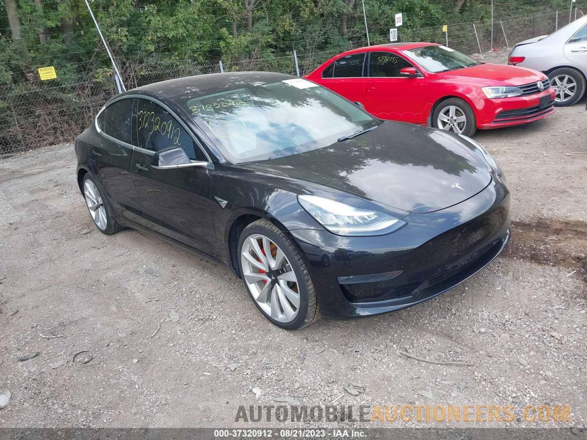 5YJ3E1EB6JF070099 TESLA MODEL 3 2018