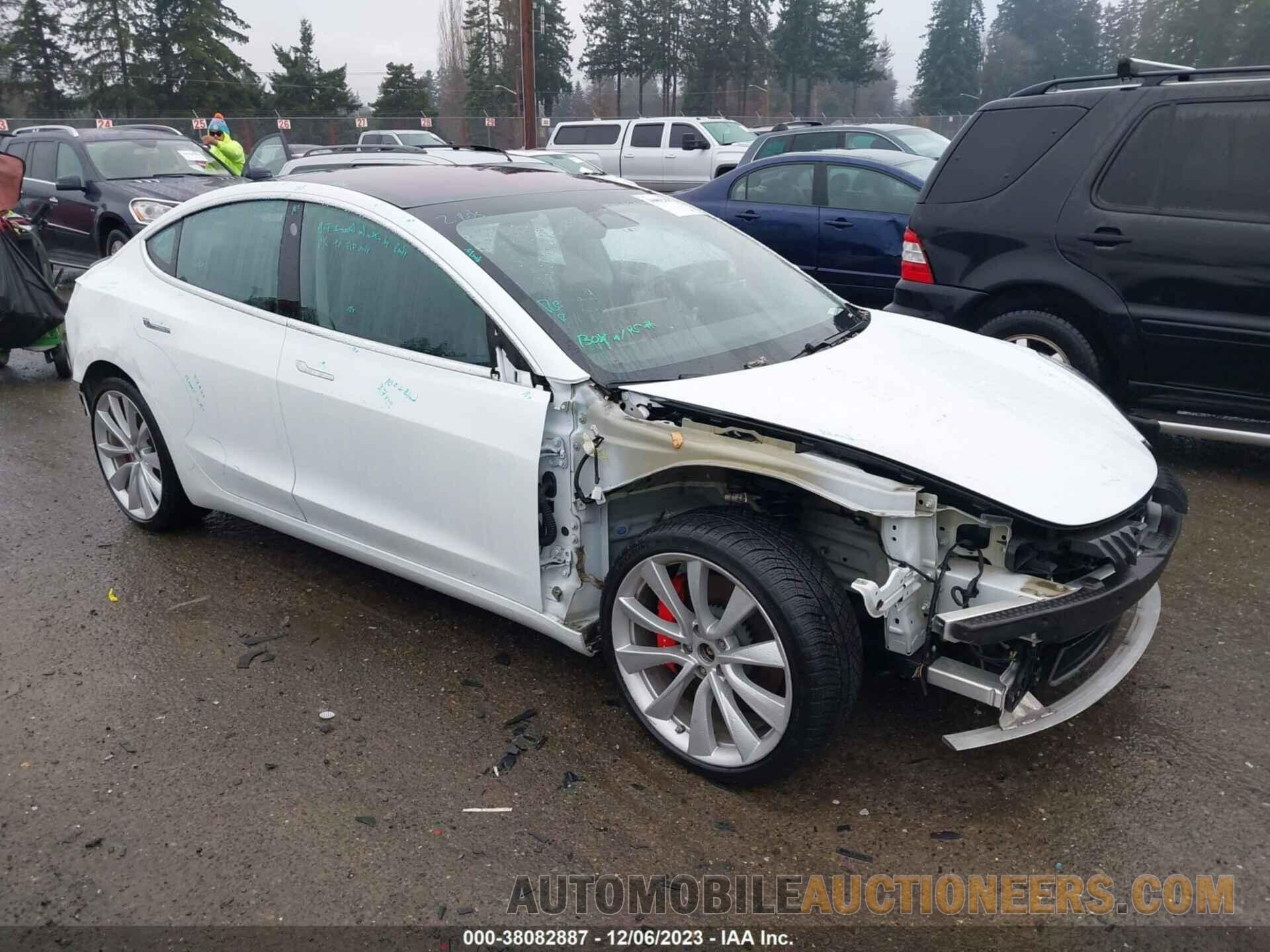 5YJ3E1EB6JF084231 TESLA MODEL 3 2018