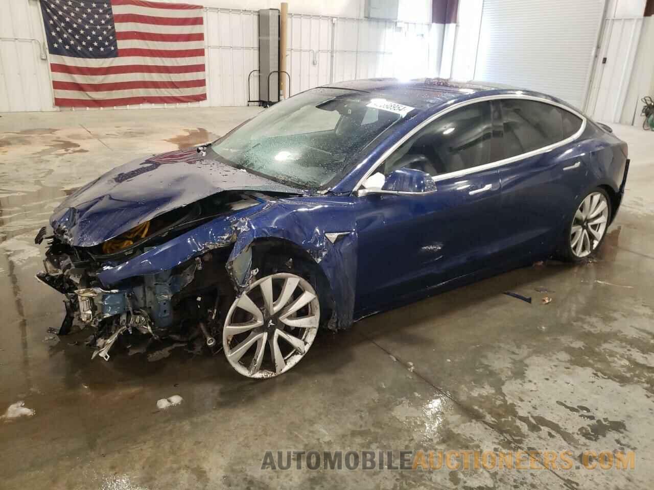 5YJ3E1EB6JF121813 TESLA MODEL 3 2018