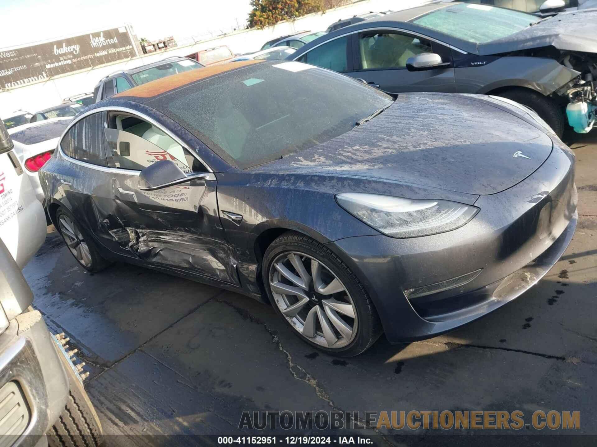 5YJ3E1EB6JF188329 TESLA MODEL 3 2018