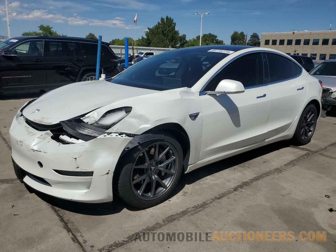 5YJ3E1EB6KF361557 TESLA MODEL 3 2019