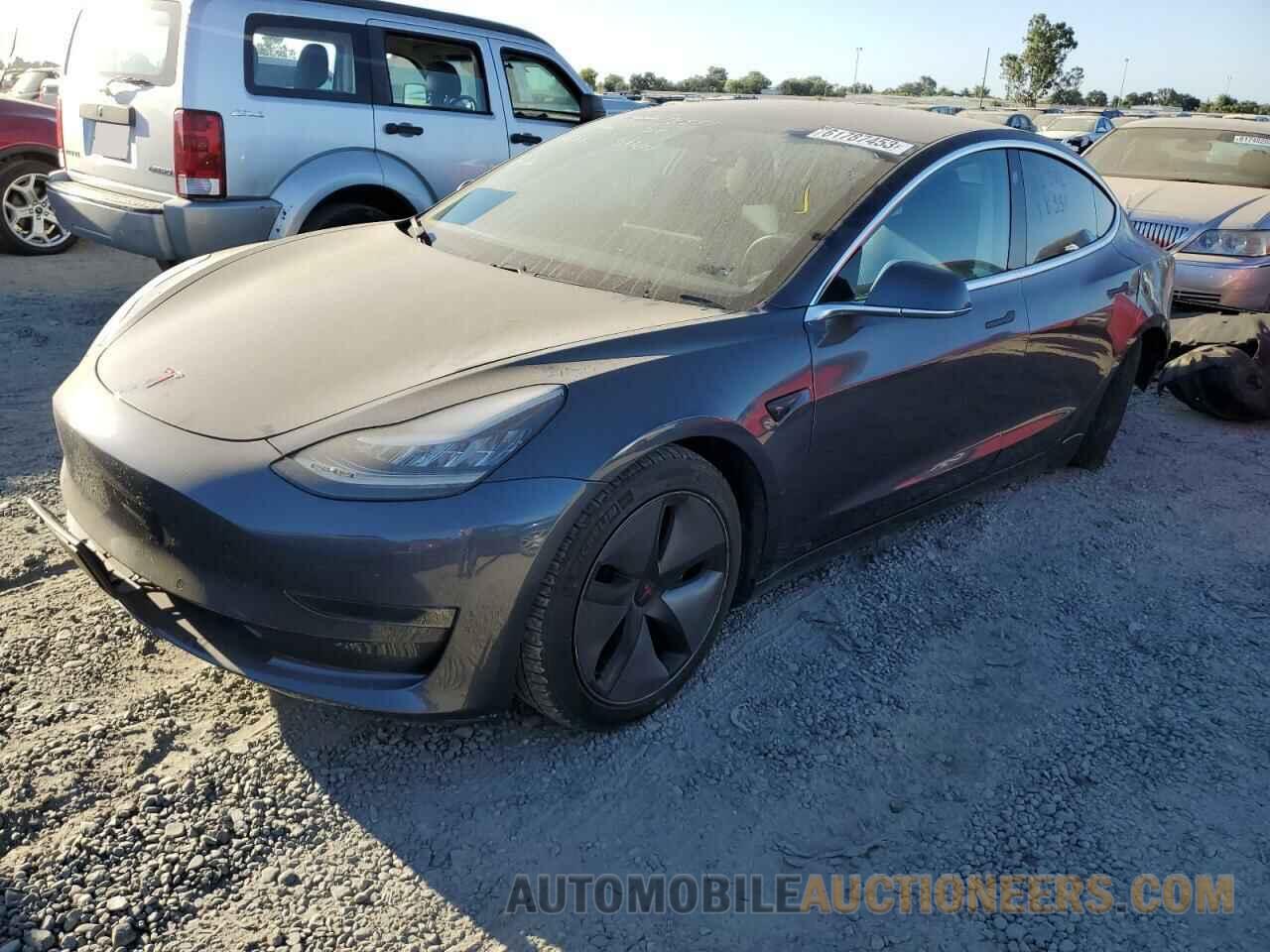 5YJ3E1EB6KF386071 TESLA MODEL 3 2019