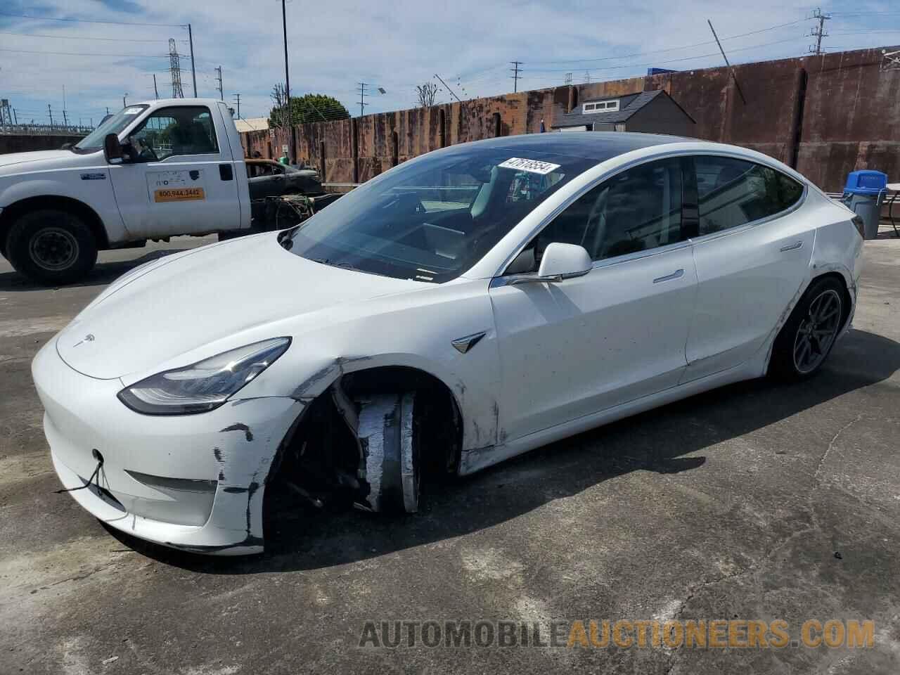 5YJ3E1EB6KF388242 TESLA MODEL 3 2019