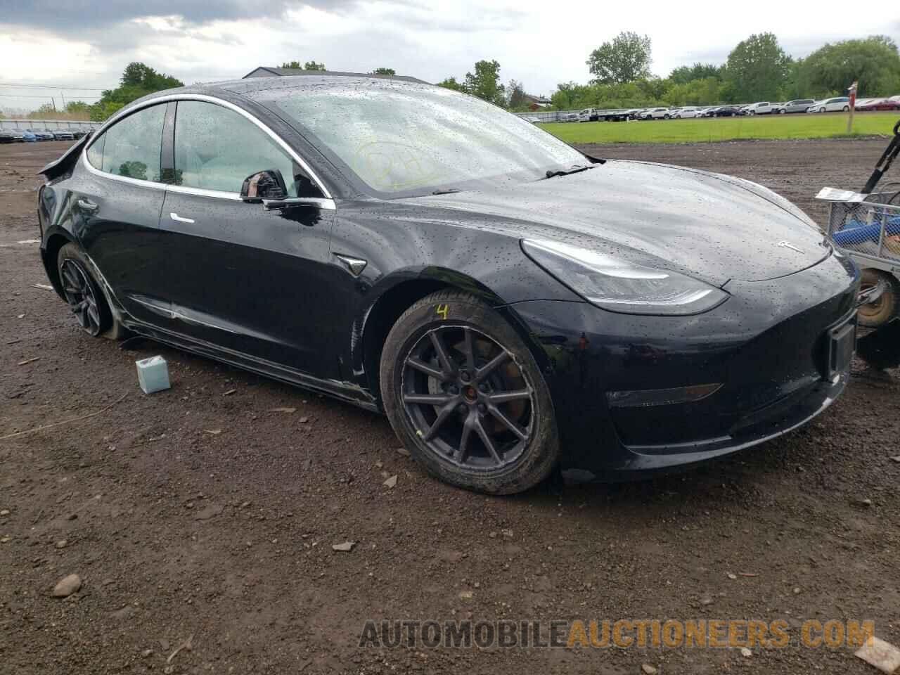 5YJ3E1EB6KF390590 TESLA MODEL 3 2019