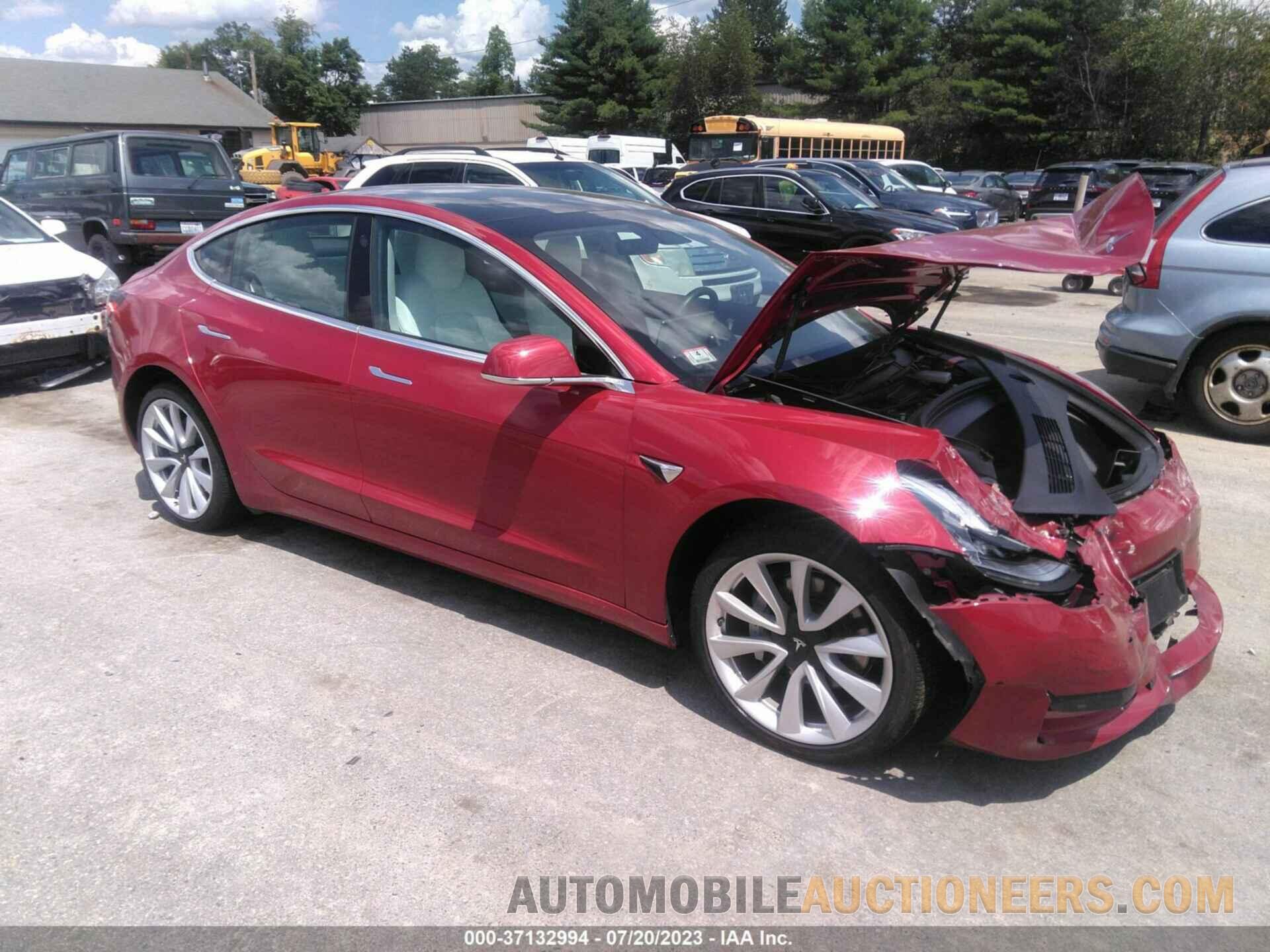 5YJ3E1EB6KF391951 TESLA MODEL 3 2019