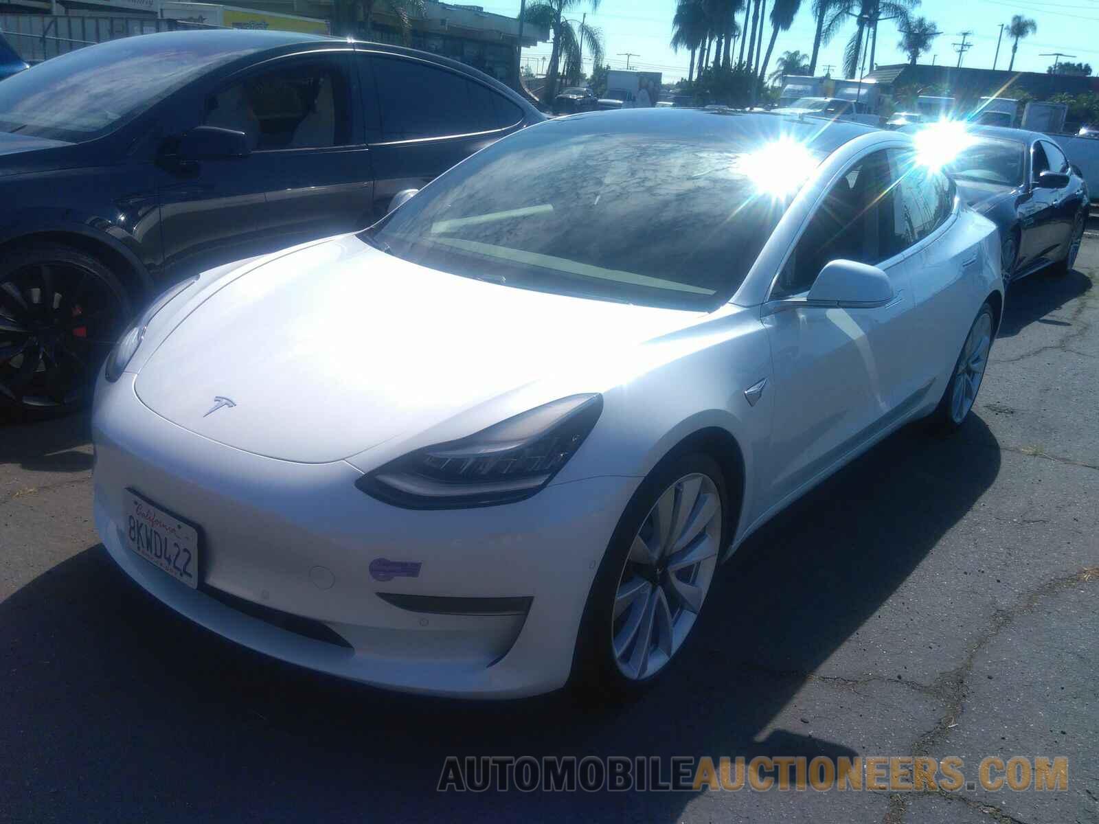 5YJ3E1EB6KF393196 Tesla Model 3 2019