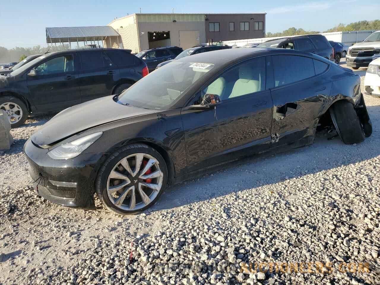 5YJ3E1EB6KF440386 TESLA MODEL 3 2019