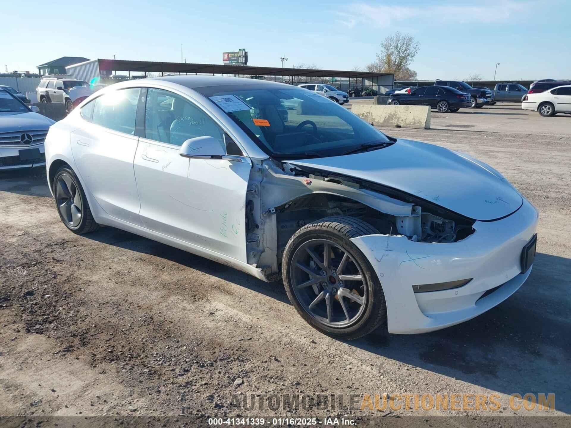 5YJ3E1EB6KF513255 TESLA MODEL 3 2019