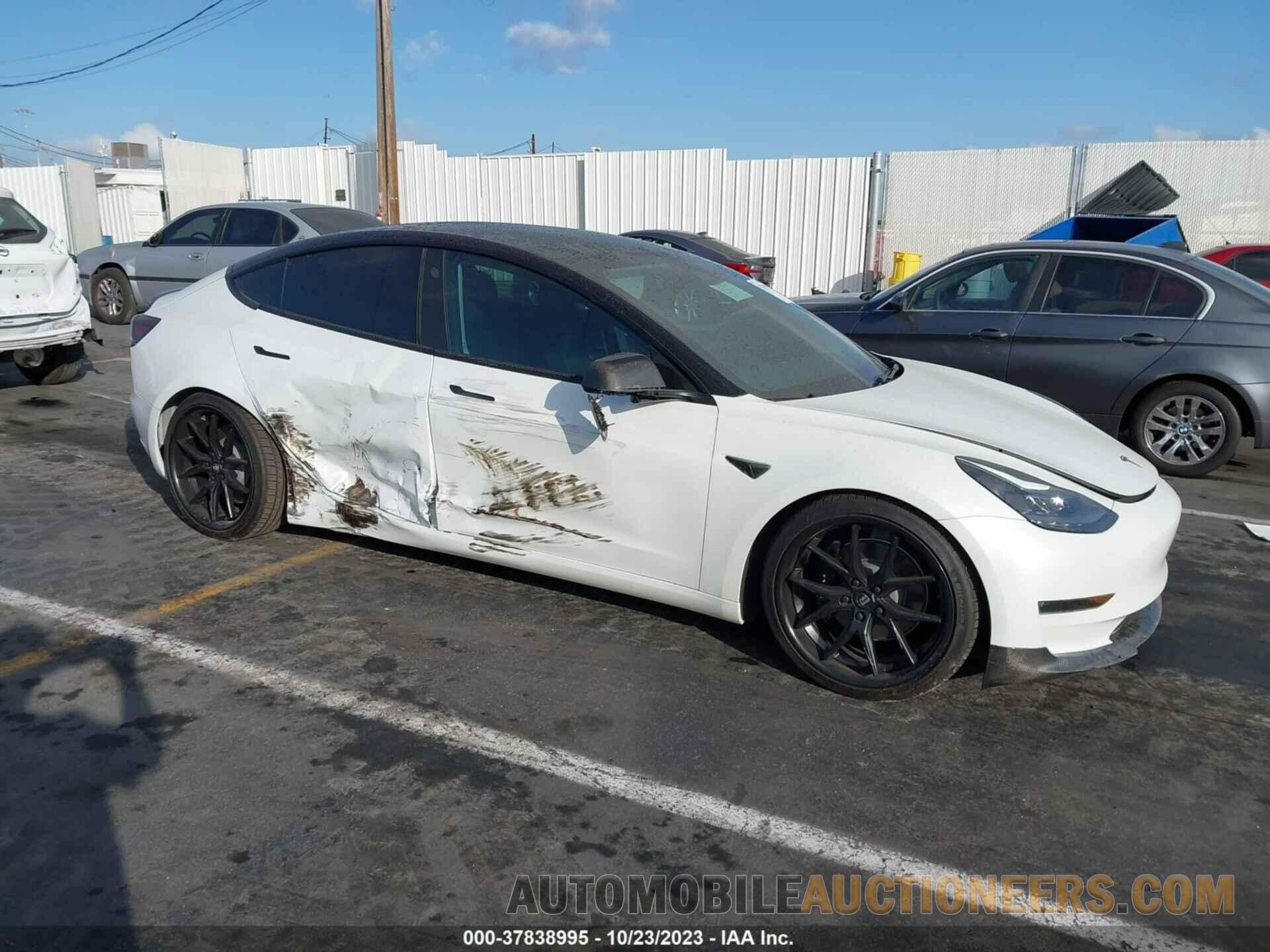 5YJ3E1EB6MF003300 TESLA MODEL 3 2021