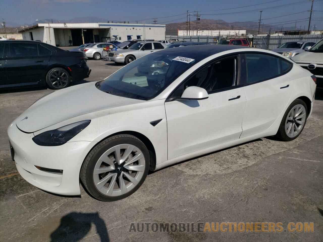 5YJ3E1EB6MF877453 TESLA MODEL 3 2021