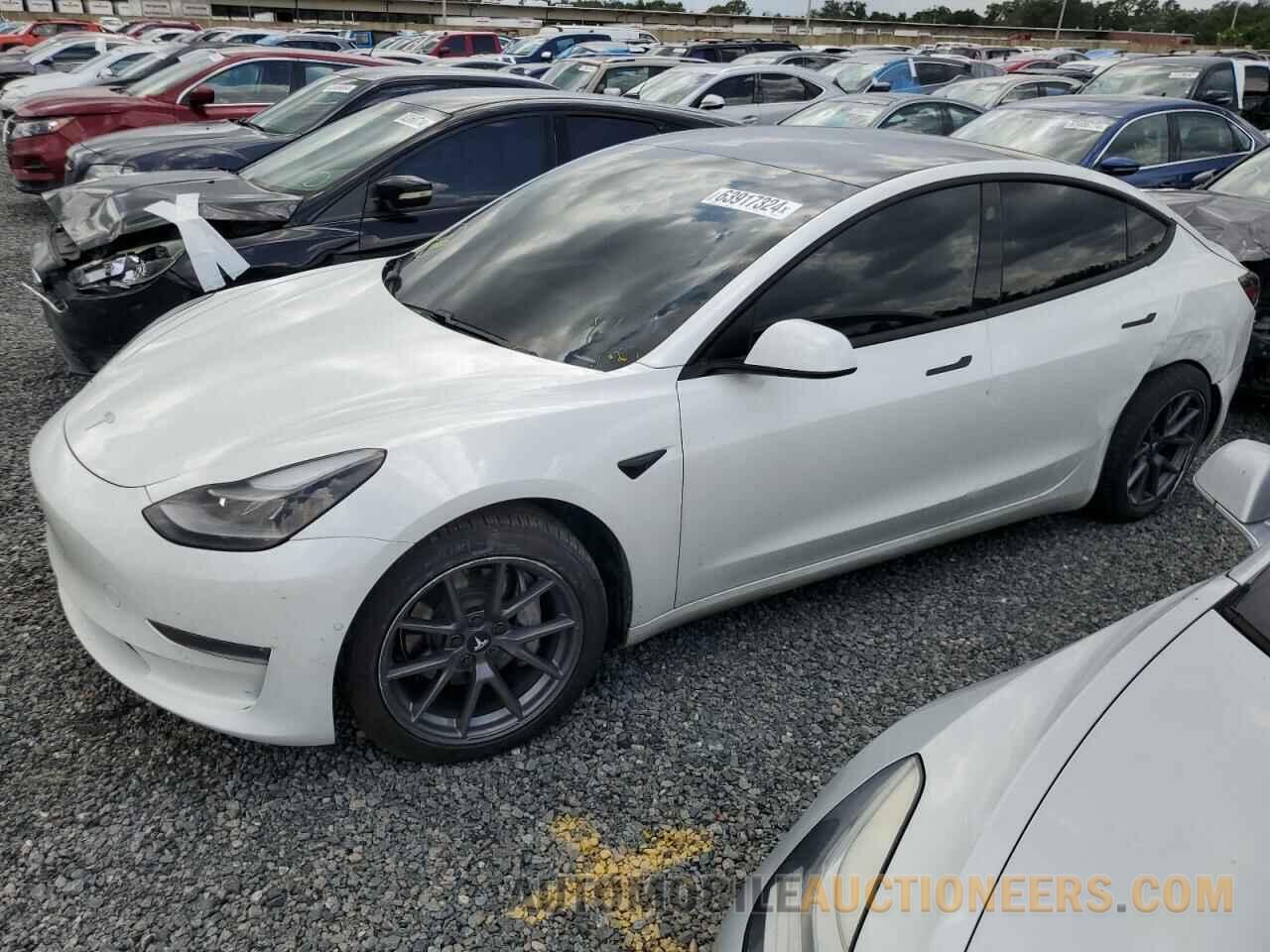 5YJ3E1EB6MF975835 TESLA MODEL 3 2021