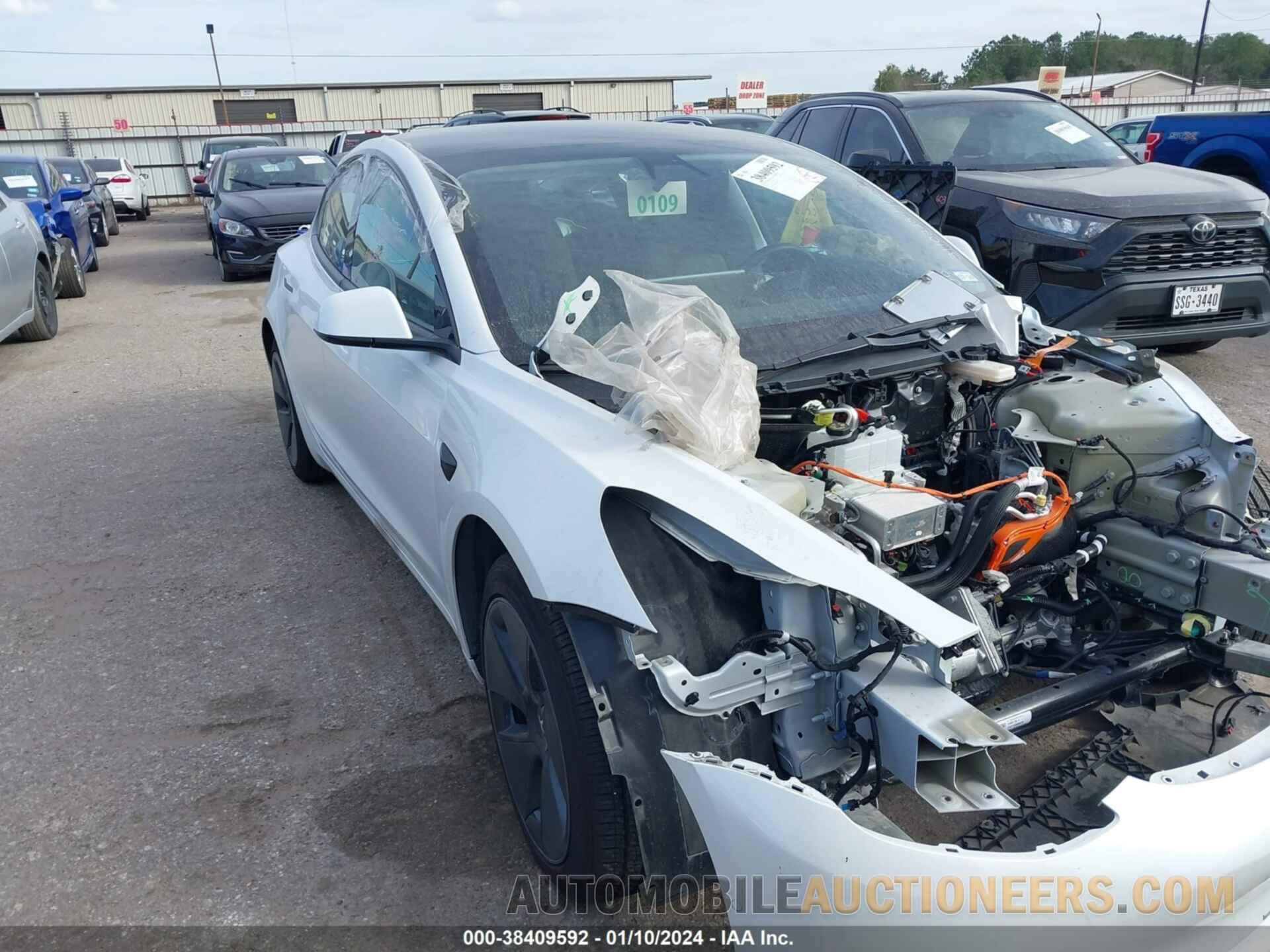 5YJ3E1EB6MF984339 TESLA MODEL 3 2021