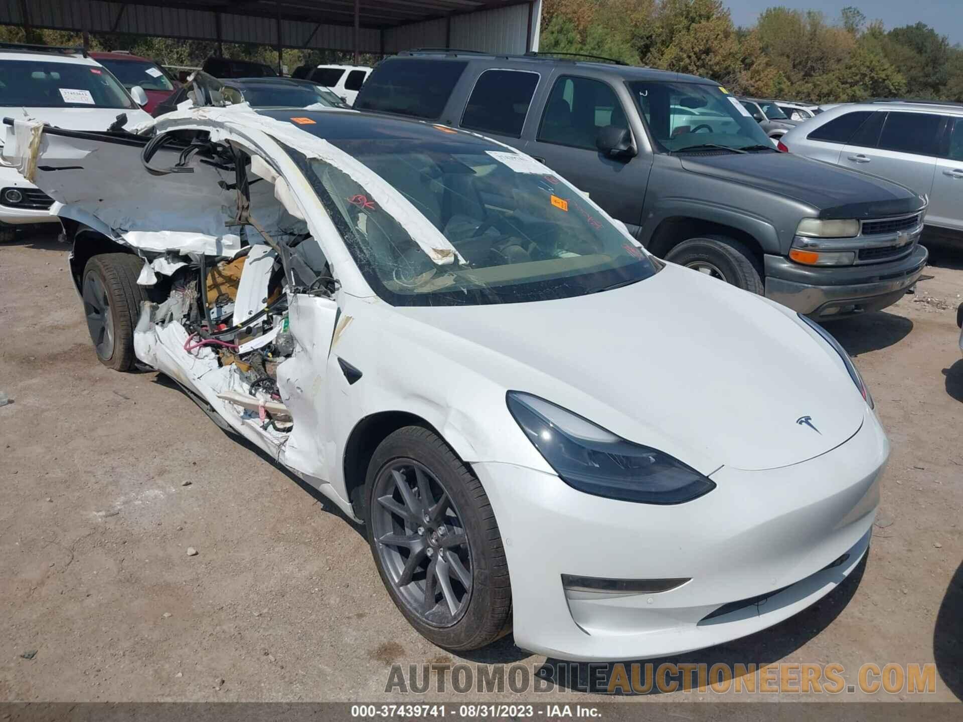 5YJ3E1EB6MF992974 TESLA MODEL 3 2021