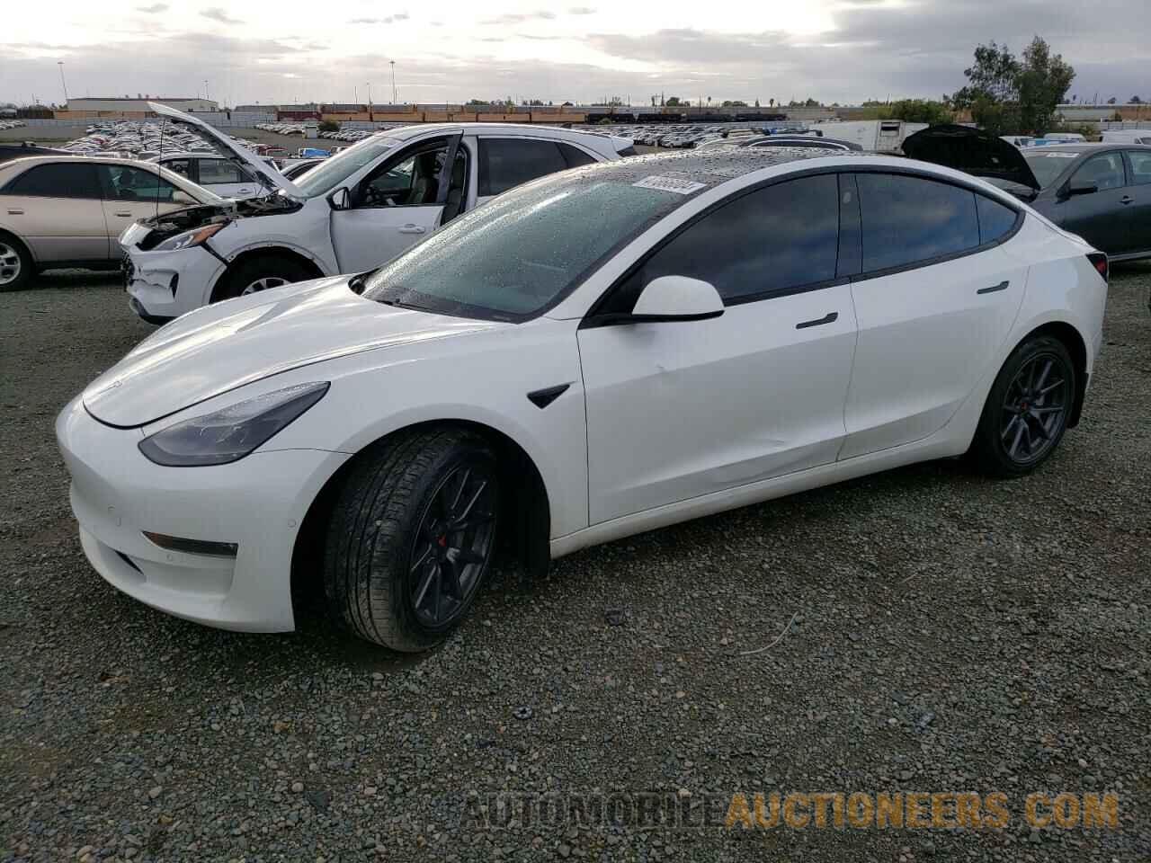 5YJ3E1EB6MF995731 TESLA MODEL 3 2021