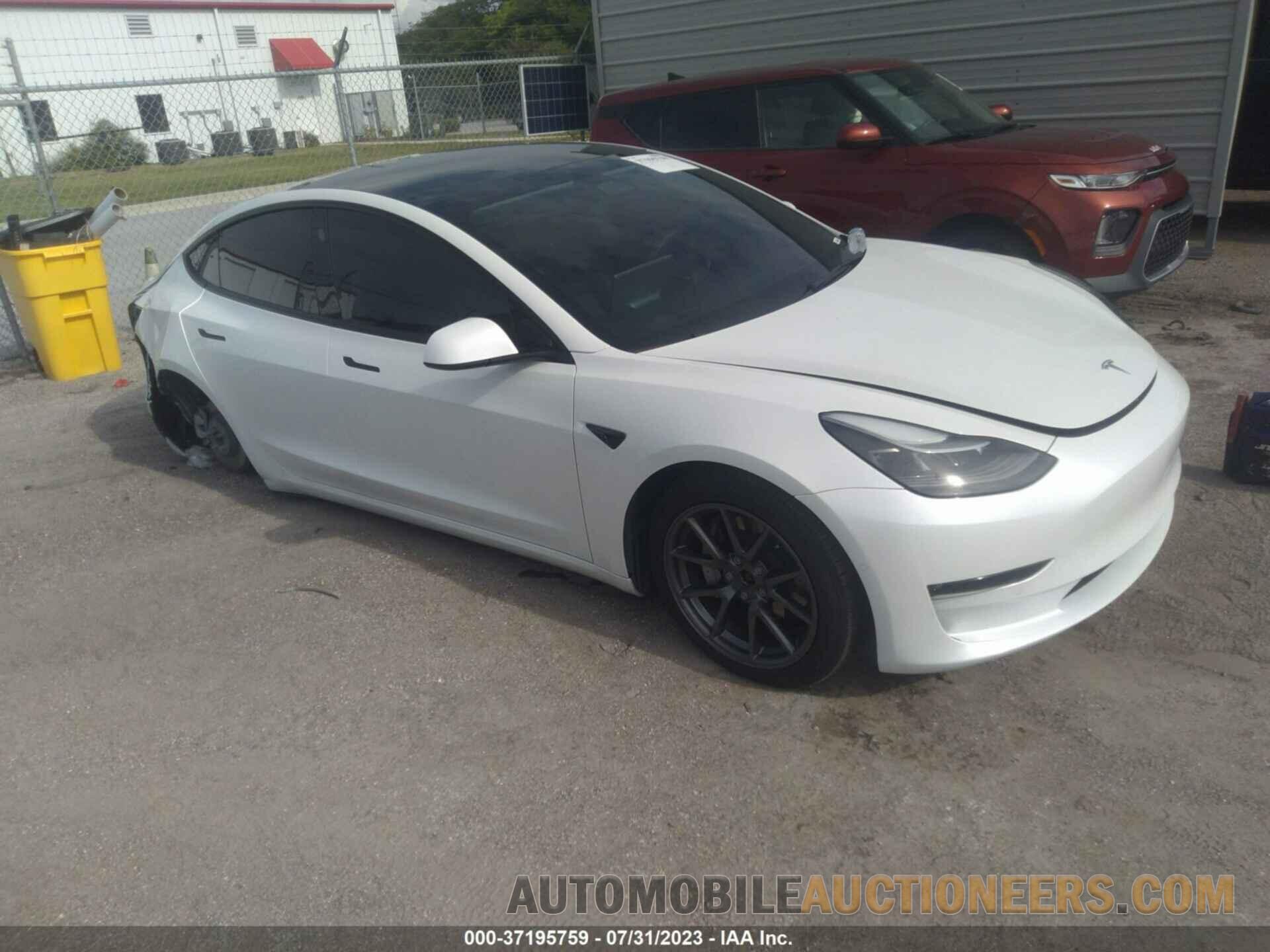 5YJ3E1EB6NF103687 TESLA MODEL 3 2022